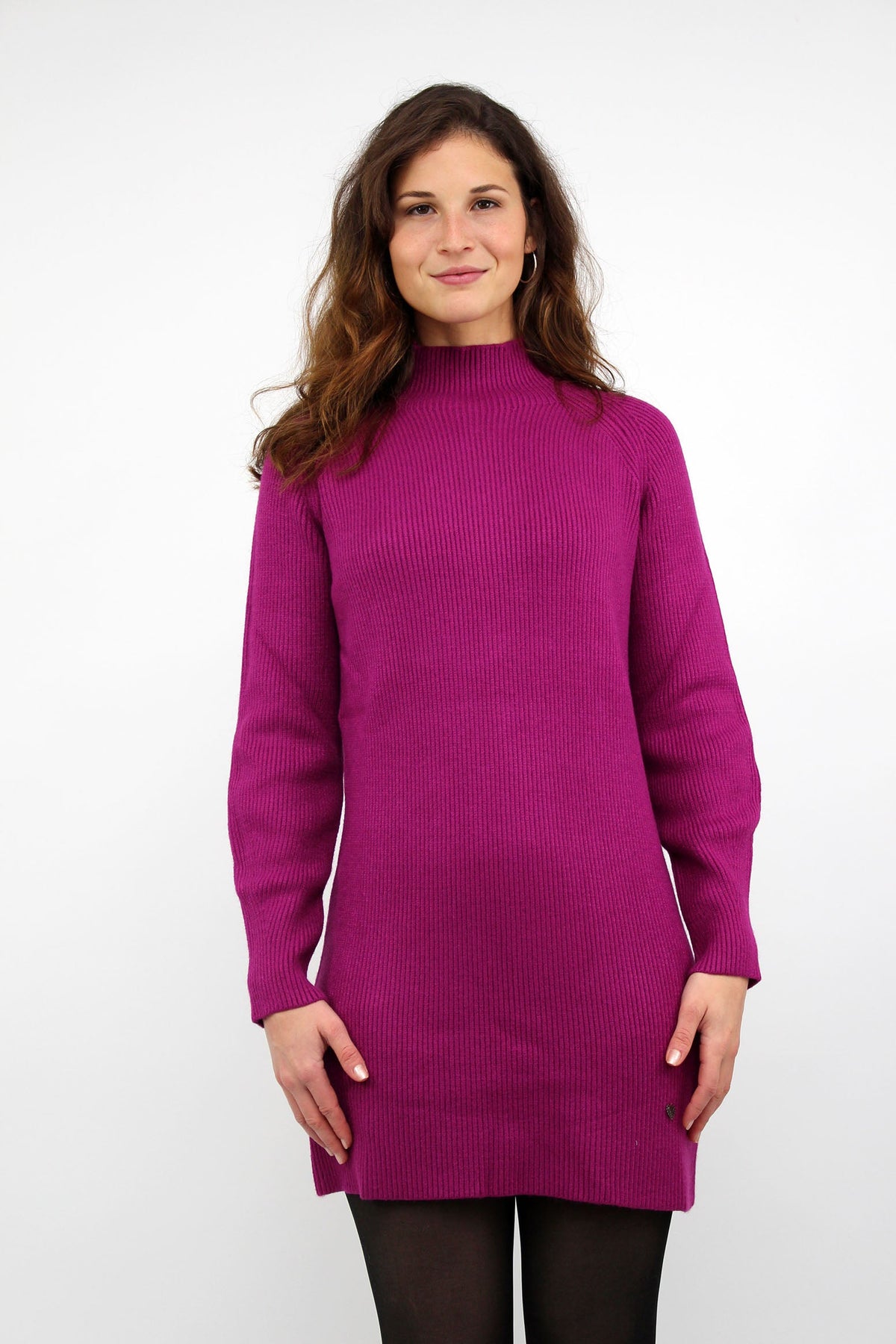 Strickkleid mit Stehkragen - Beere