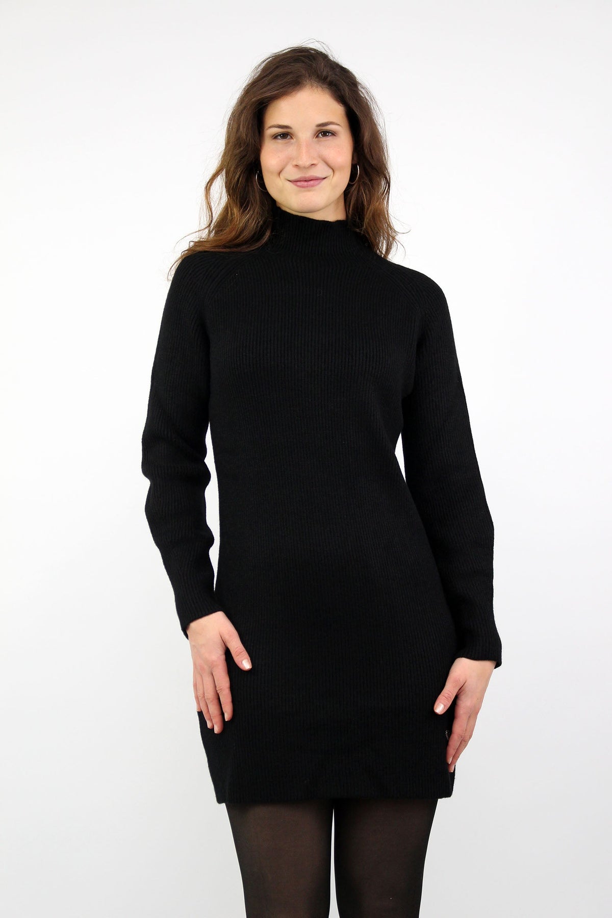Strickkleid mit Stehkragen - Schwarz