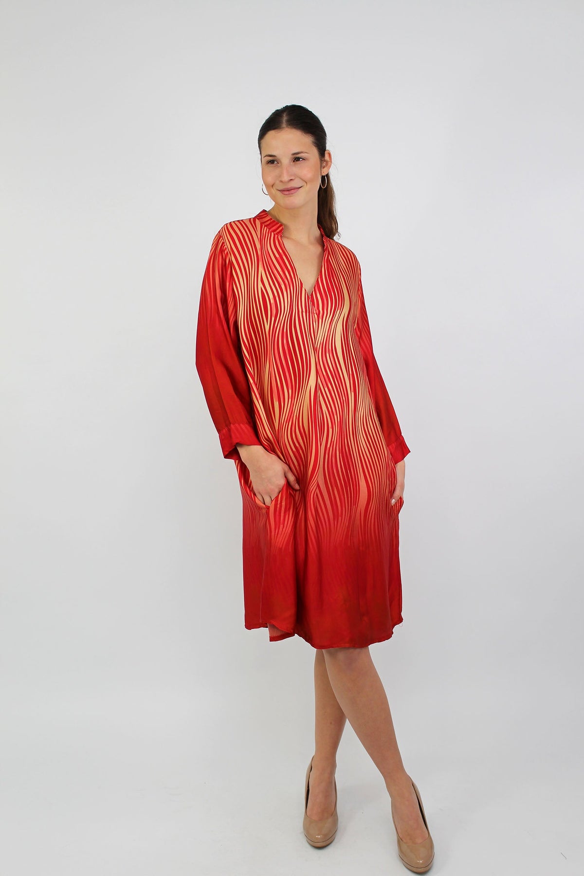 Kleid mit Wellen Print - Rot
