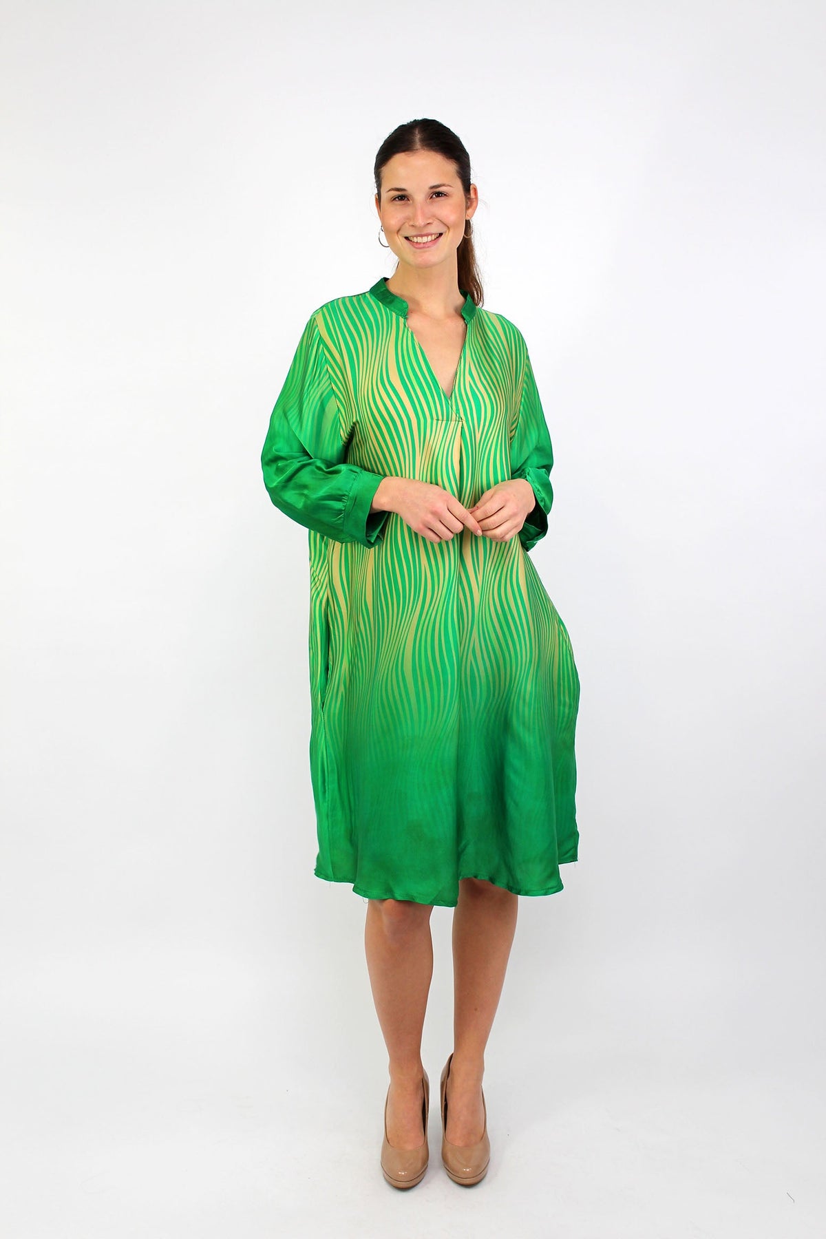 Kleid mit Wellen Print - Grün