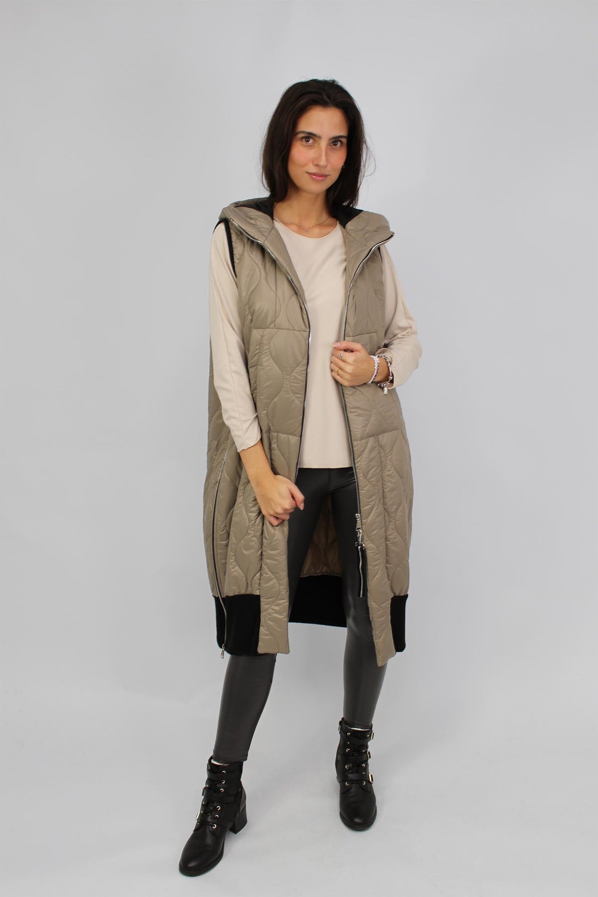 Weste mit Kapuze und Strickbund - Beige