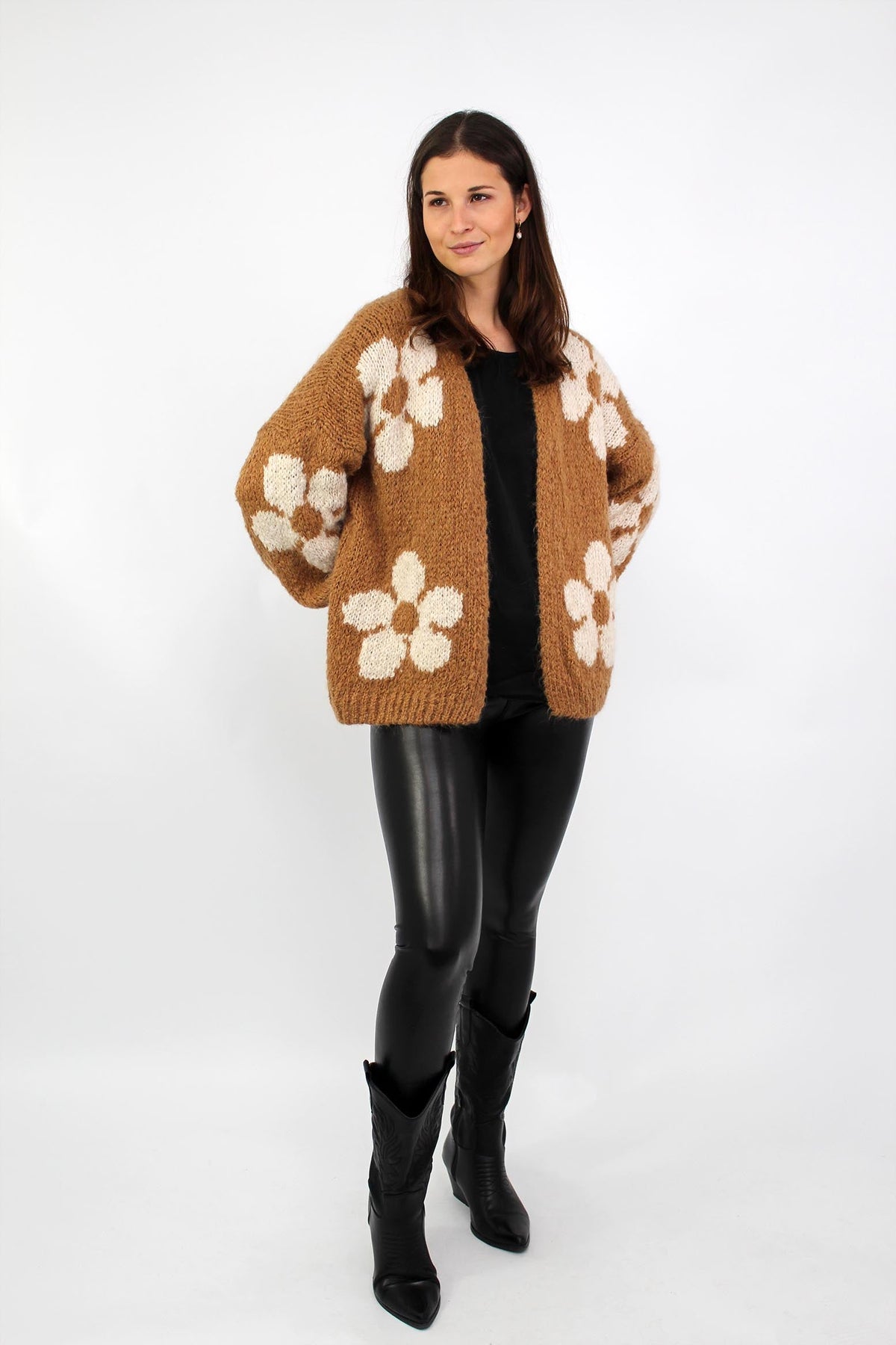 Strickjacke "Flower" - Camel