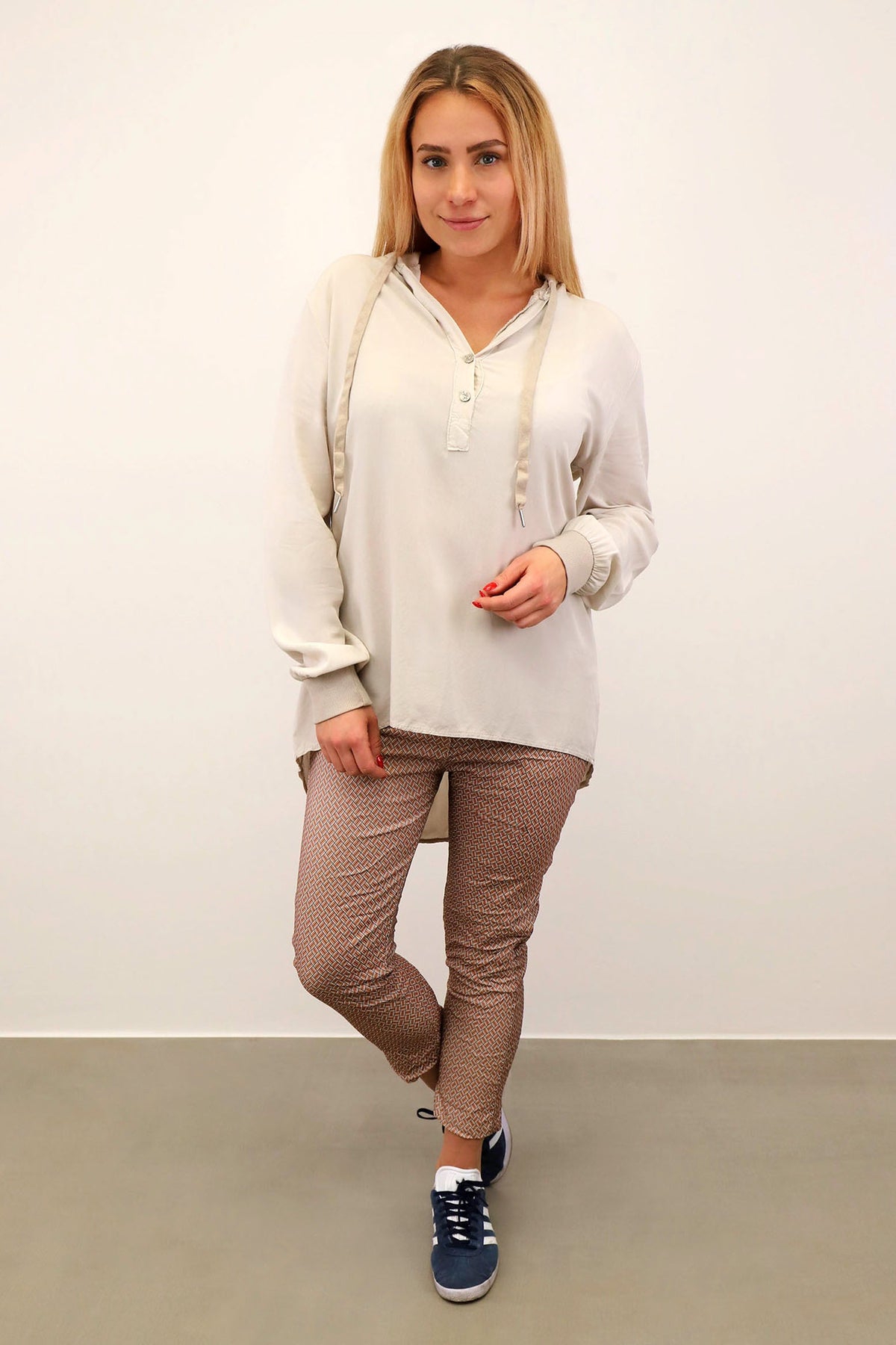 Zwillingsherz - Komfort-Bluse mit Kapuze - Beige