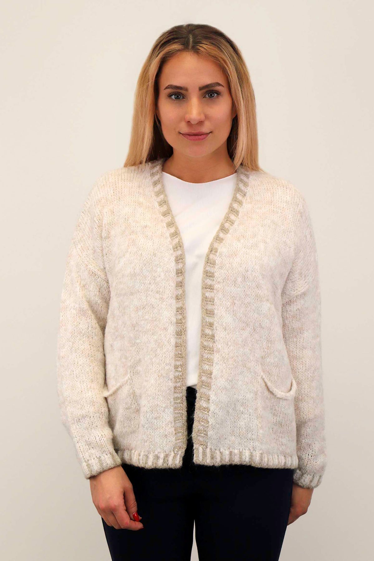 Strickjacke mit Kontrast-Rand - Creme