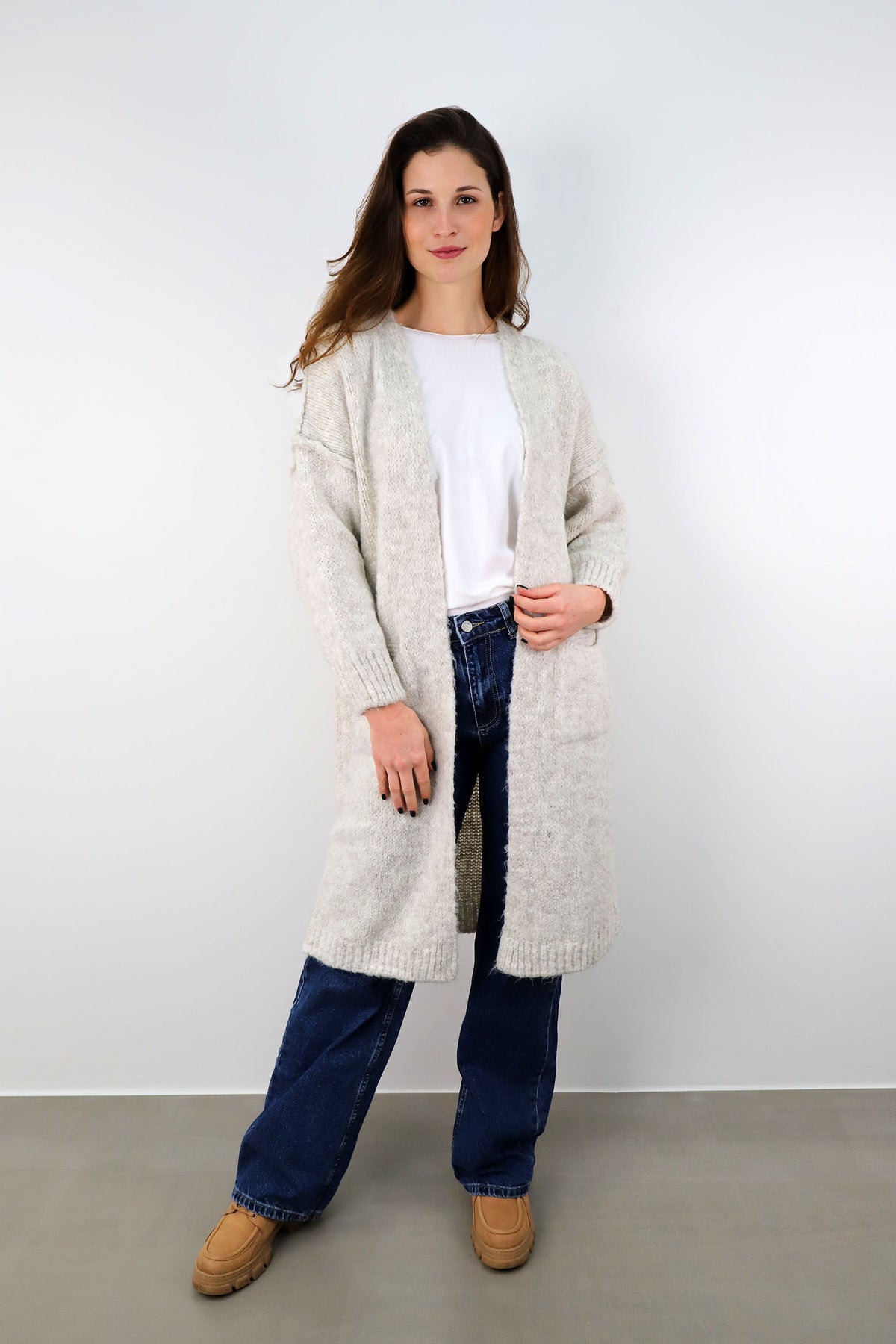 Strickjacke mit Naht und Taschen - Creme