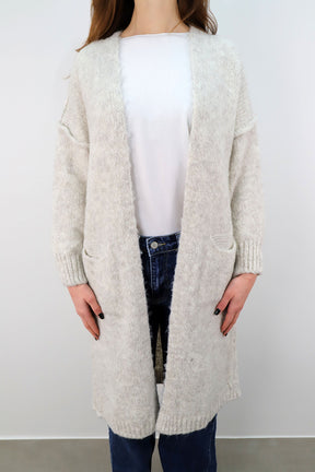 Strickjacke mit Naht und Taschen - Creme