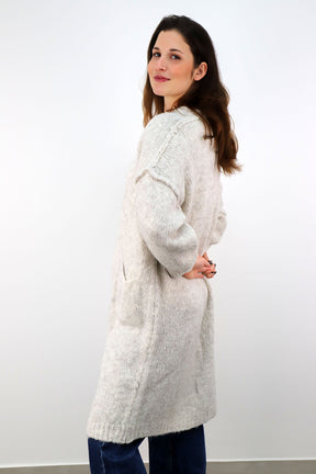 Strickjacke mit Naht und Taschen - Creme