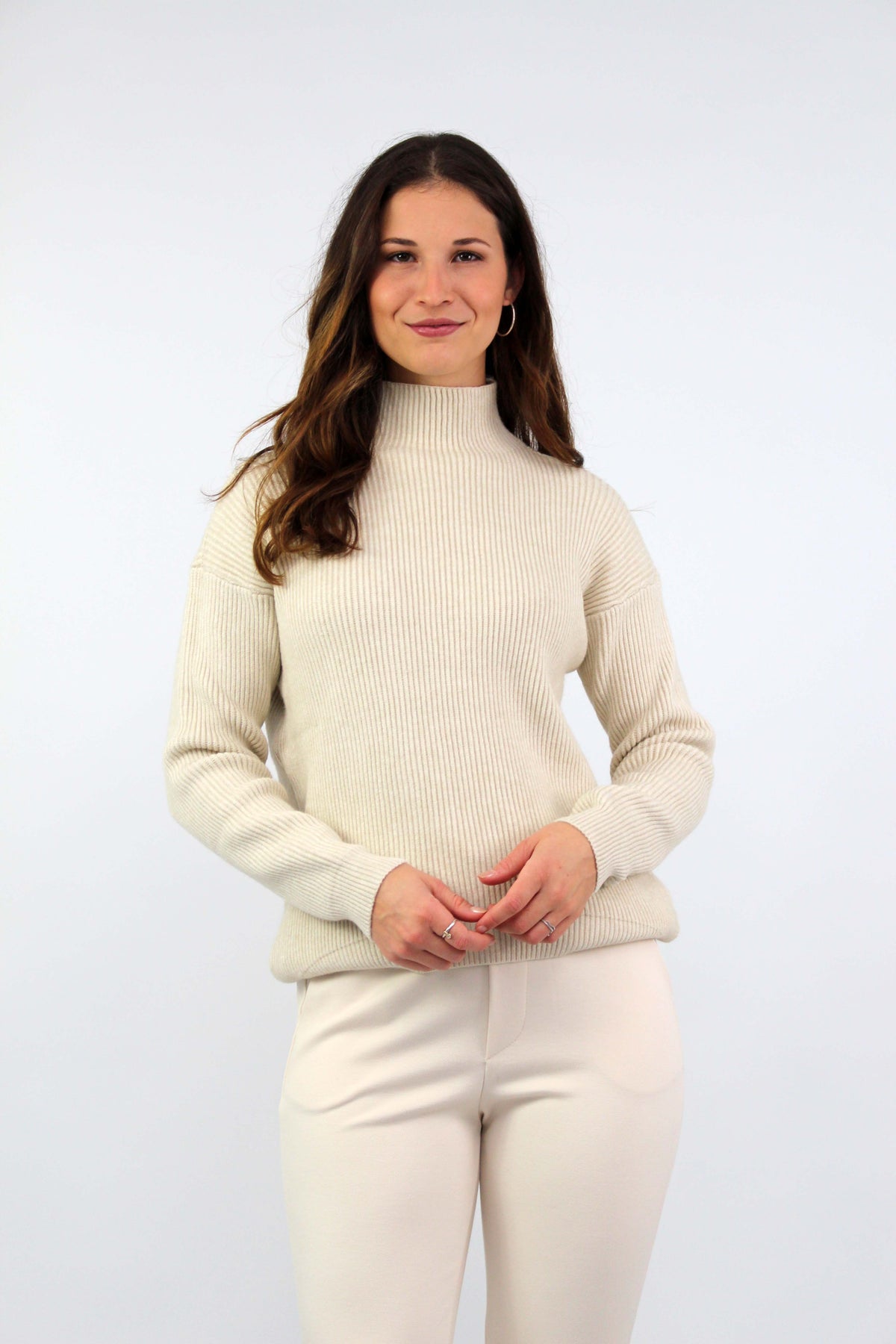 Pullover mit Stehkragen - Beige